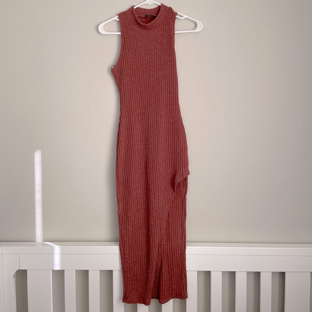 Brown dress
